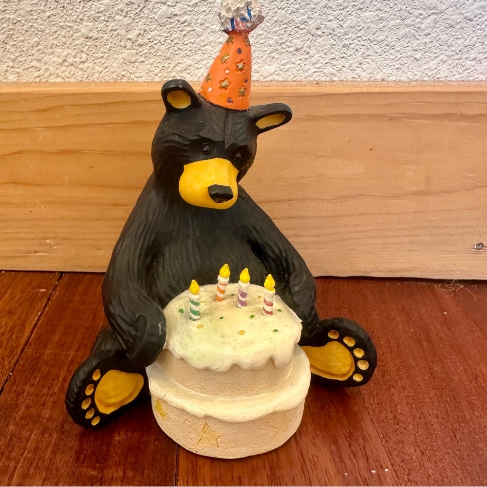 Bearfoots Happy Birthday Bear Figure